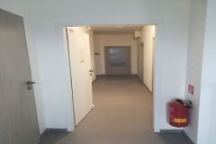 komercna-budova-sandala-9